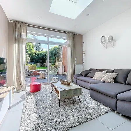 Hébergement de vacances Maison De Avec Jardin Saint-Quentin (Aisne)